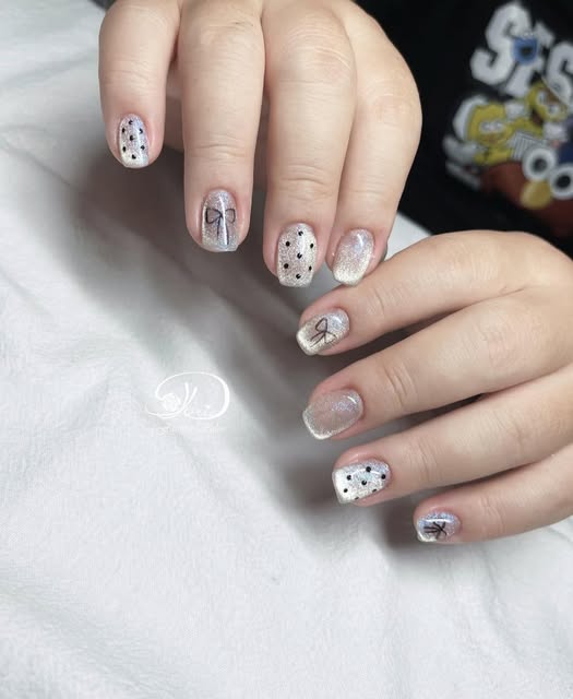 【台南美甲】可愛的點點+蝴蝶結